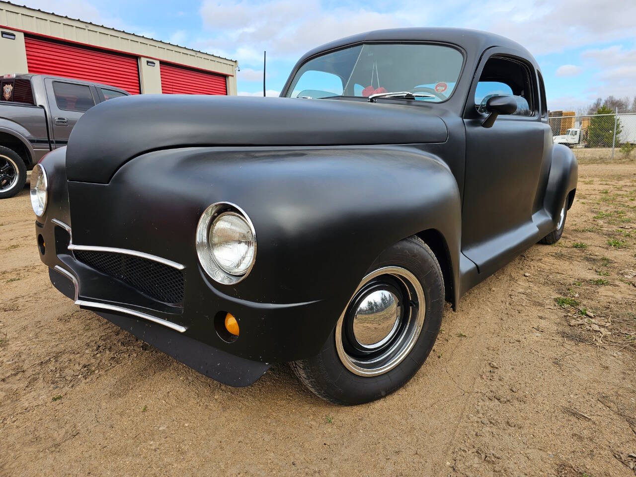 1947 Plymouth Business Coupe 2