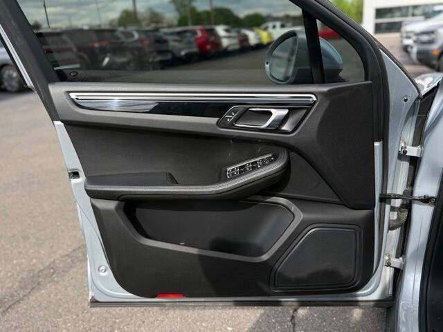 2017 Porsche Macan