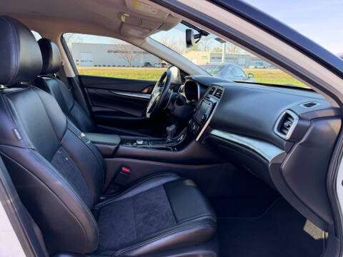 2017 Nissan Maxima 3.5 SR