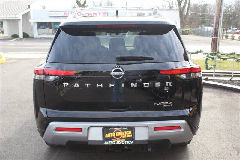 2023 Nissan Pathfinder Platinum
