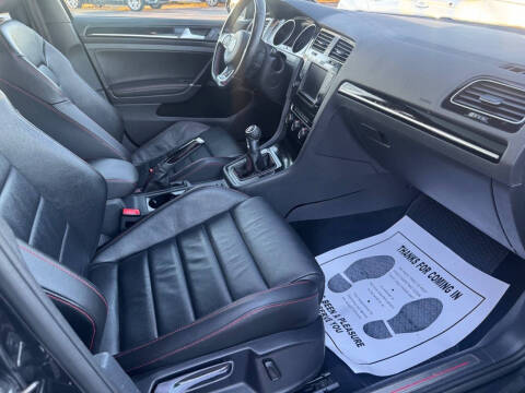 2017 Volkswagen Golf GTI SE