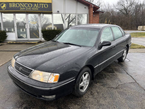 1999 Toyota Avalon for sale at Bronco Auto in Kalamazoo MI