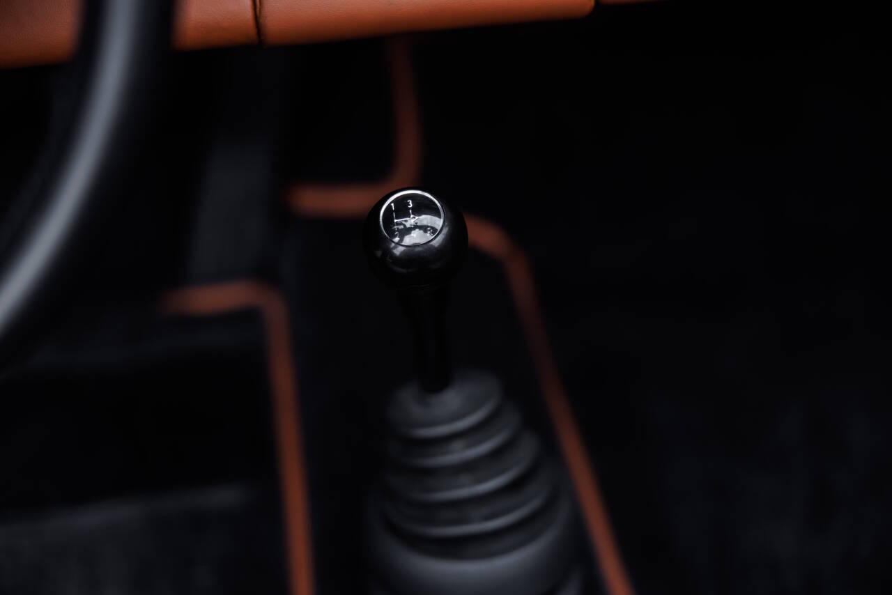 1977 Porsche 911 12