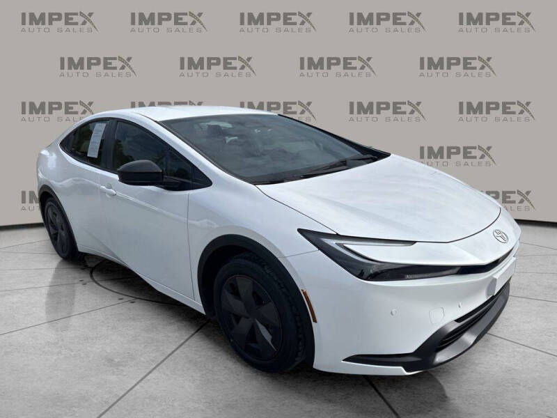 2025 Toyota Prius LE