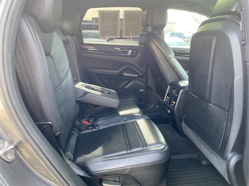 2019 Porsche Cayenne S