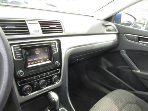 2016 Volkswagen Passat 1.8T S