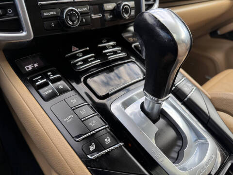 2016 Porsche Cayenne S