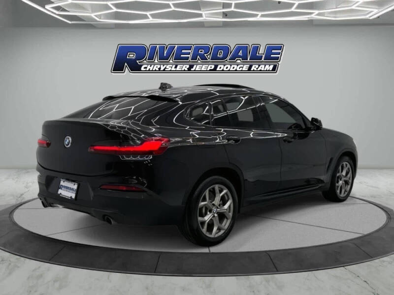 2021 BMW X4 xDrive30i