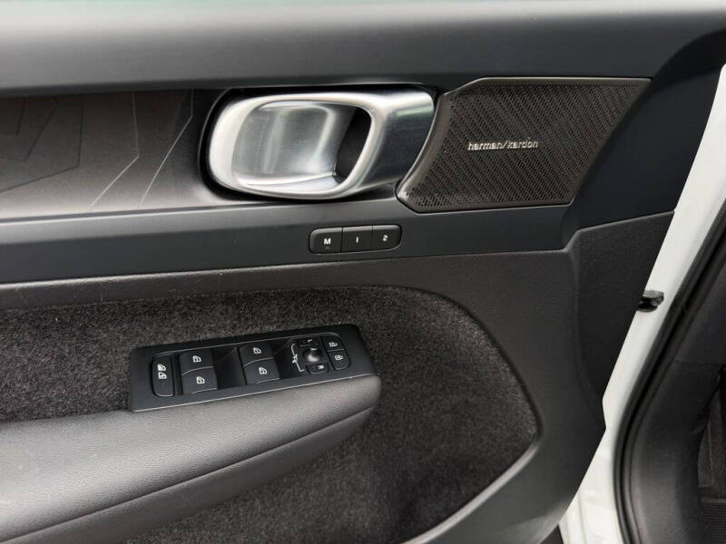 2023 Volvo C40 Recharge Twin Ultimate