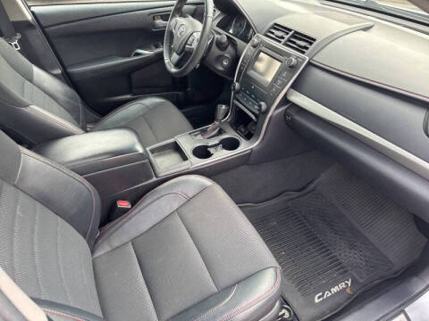 2016 Toyota Camry LE