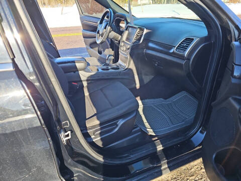 2018 Jeep Grand Cherokee Laredo E