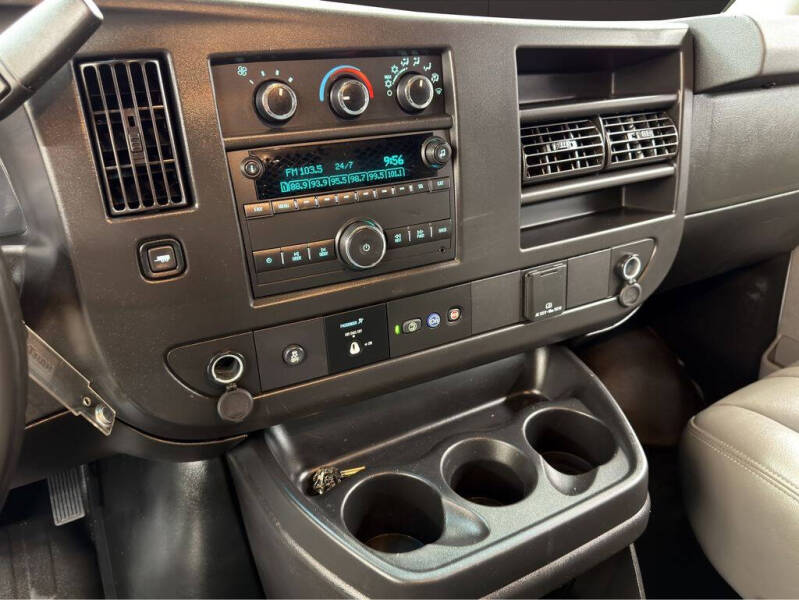 2021 Chevrolet Express 2500