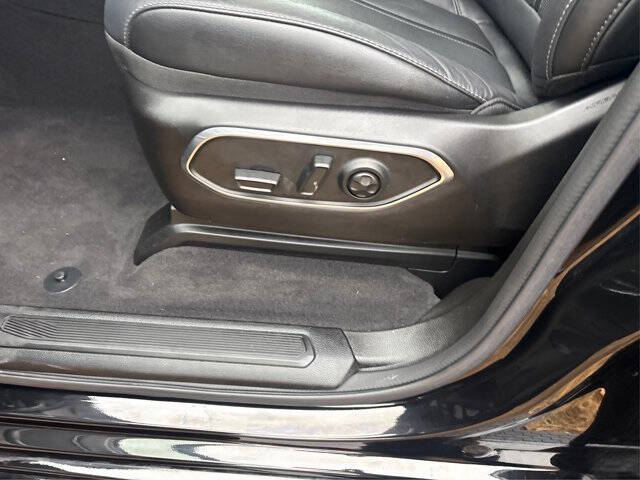 2024 Jeep Wagoneer L Carbide