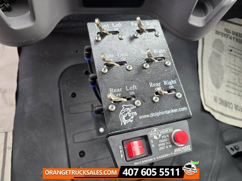 2016 Freightliner M2 106