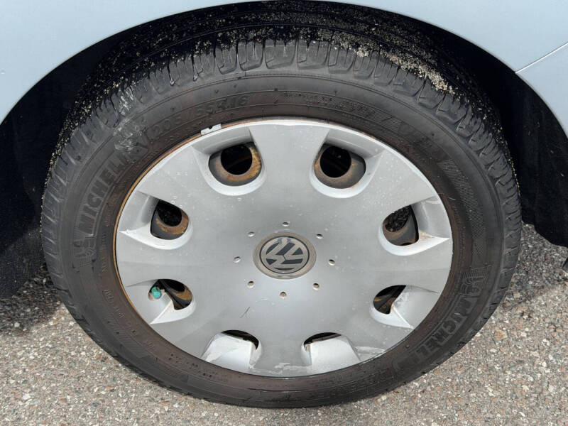 2010 Volkswagen New Beetle