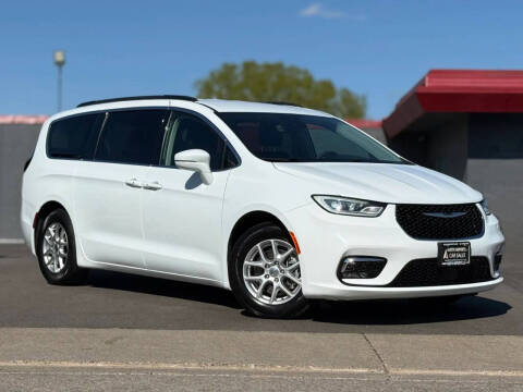 2022 Chrysler Pacifica Touring L