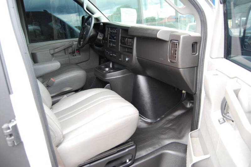 2019 Chevrolet Express 2500
