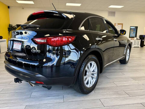 2017 Infiniti QX70