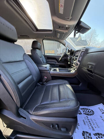 2017 GMC Sierra 3500HD Denali