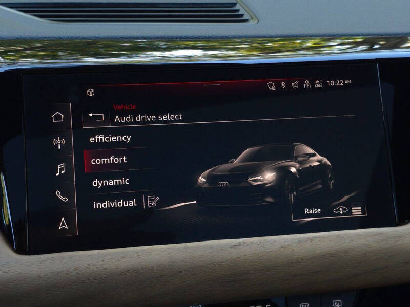 2023 Audi e-tron GT quattro Premium Plus