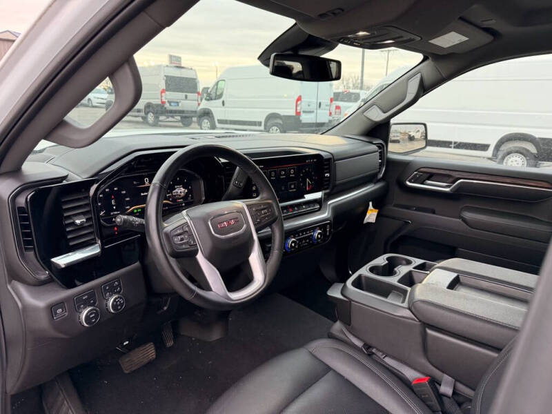 2025 GMC Sierra 1500