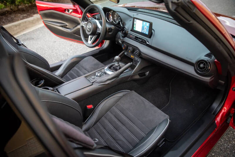 2022 Mazda MX-5 Miata RF Club