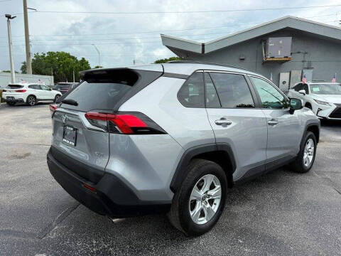 2021 Toyota RAV4 XLE