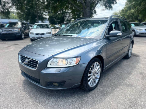 2008 Volvo V50 for sale at Atlantic Auto Sales in Garner NC