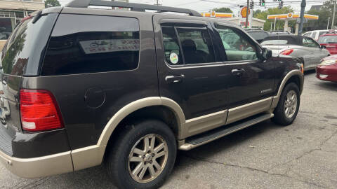 2005 Ford Explorer Eddie Bauer