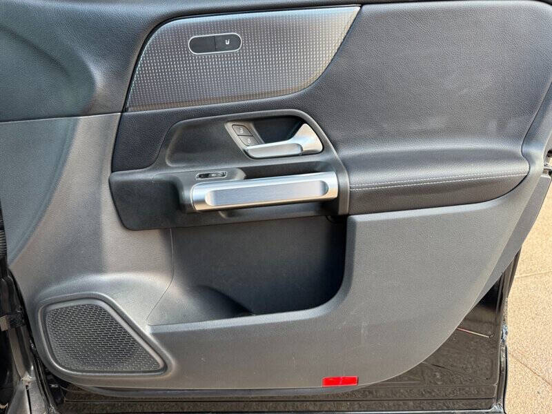 2022 Mercedes-Benz GLB GLB 250 4MATIC