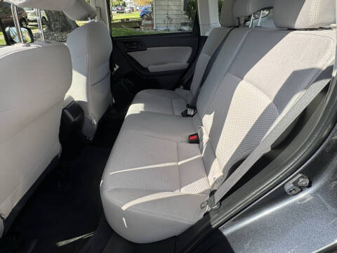 2014 Subaru Forester 2.5i