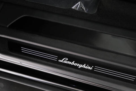 2023 Lamborghini Urus S