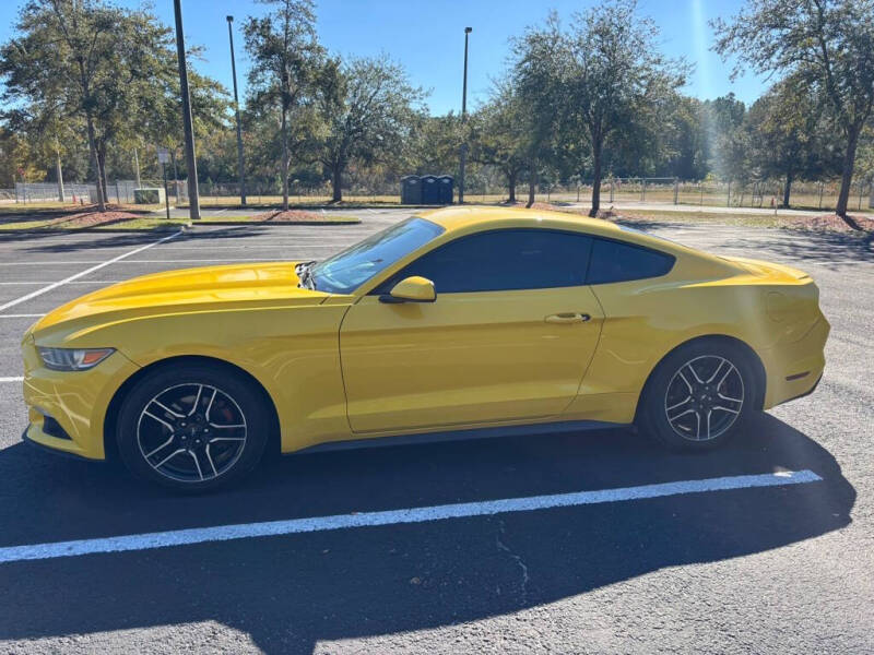 2016 Ford Mustang EcoBoost photo 4