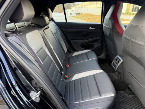 2024 Volkswagen Golf GTI SE