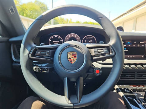 2025 Porsche 911 Carrera