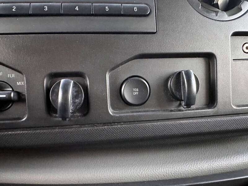 2014 Ford E-Series E-350 SD XL