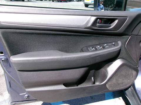 2017 Subaru Outback 2.5i