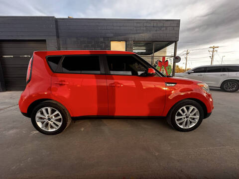 2018 Kia Soul +
