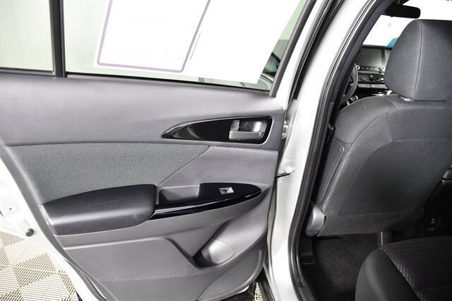 2024 Mitsubishi Eclipse Cross LE
