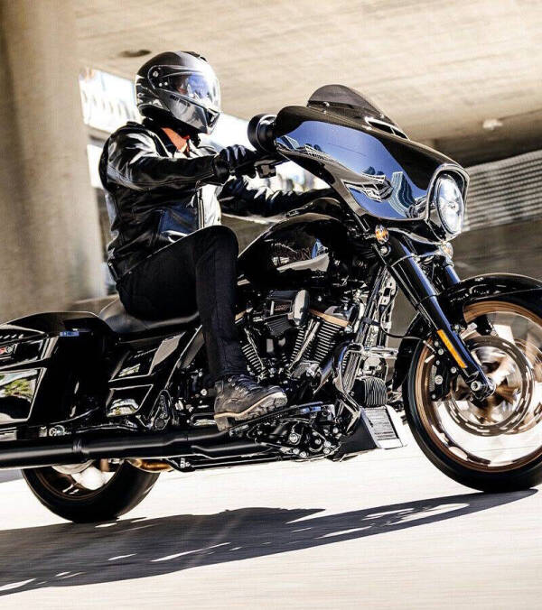 2022 Harley-Davidson Street Glide ST