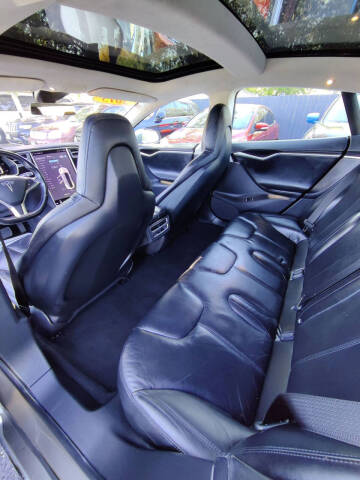 2015 Tesla Model S