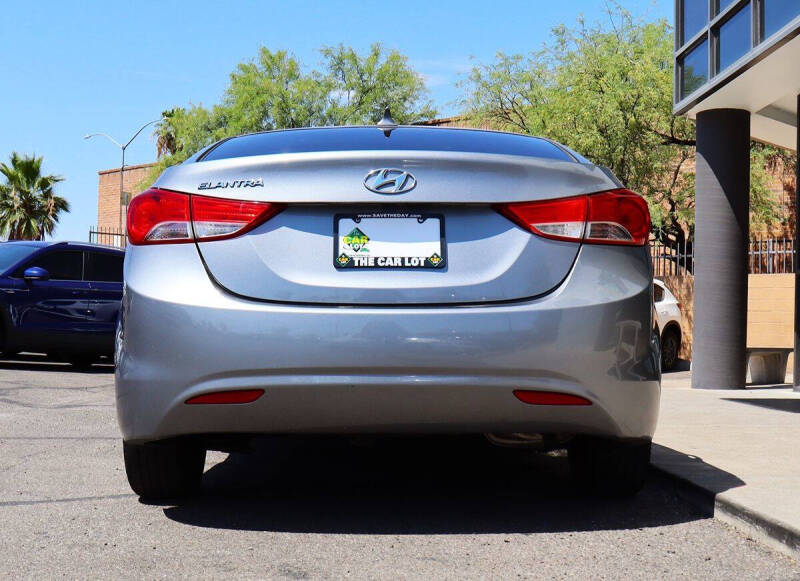 2012 Hyundai Elantra