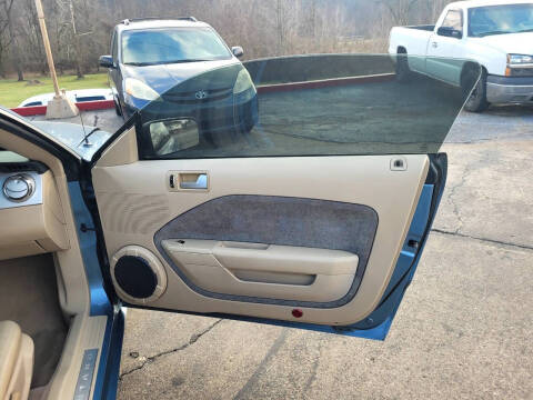 2006 Ford Mustang GT Deluxe