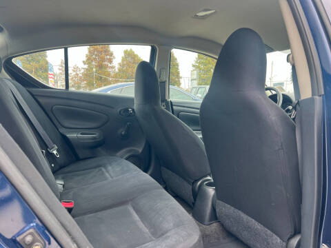 2013 Nissan Versa 1.6 S Plus