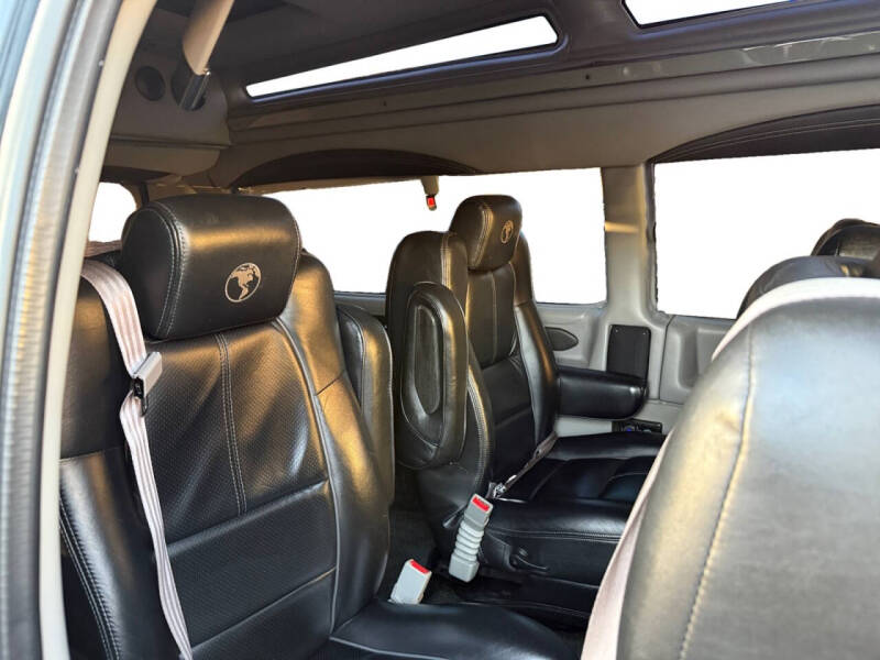 2017 GMC Savana 2500