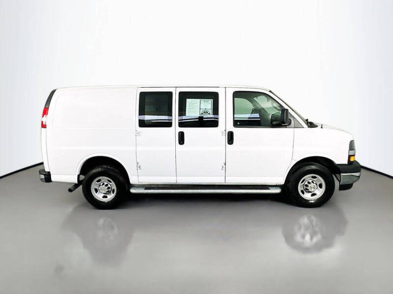2024 Chevrolet Express 2500
