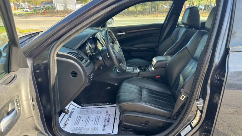 2016 Chrysler 300