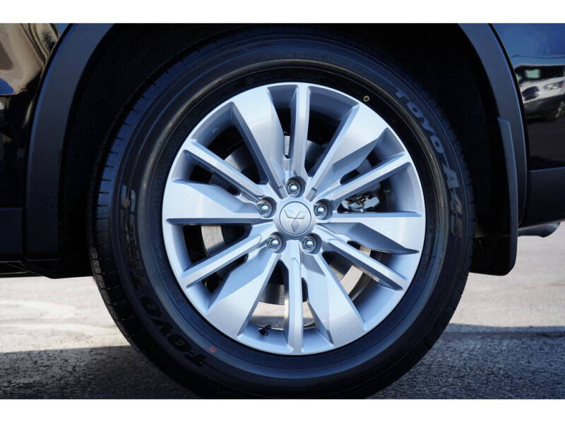 2025 Mitsubishi Outlander ES