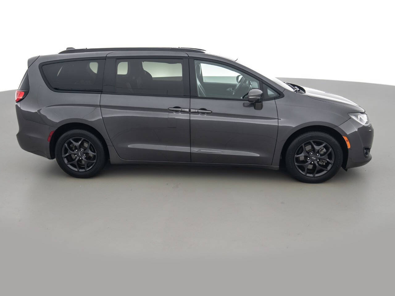 Used Car 2020 Chrysler Pacifica  Limited 4dr Mini Van For Sale Under $20,000 In Coal City, Illinois