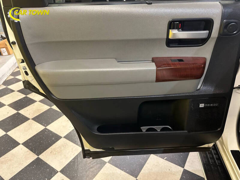 2017 Toyota Sequoia Platinum